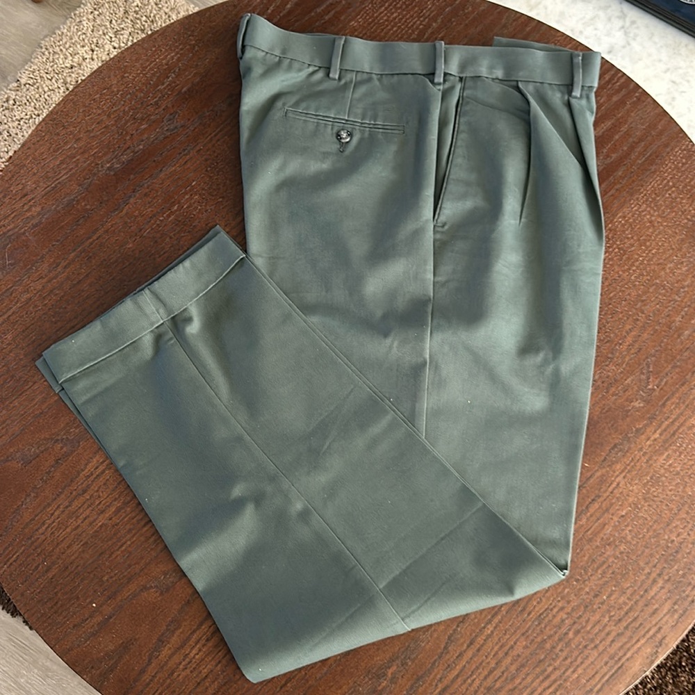 Dockers Hunter Green Khakis, Size 36x34